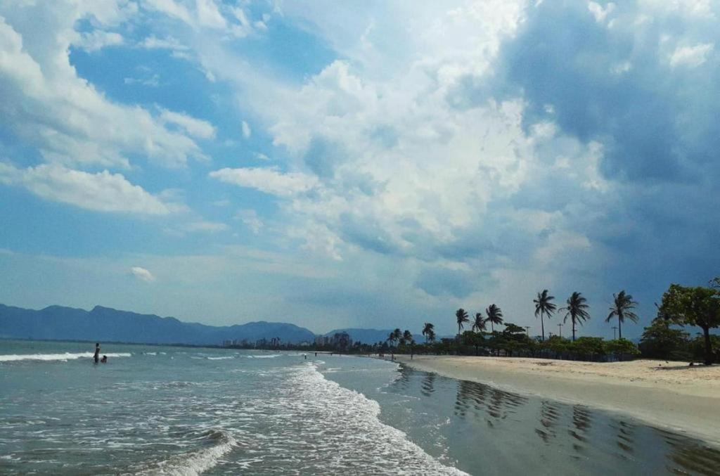 Casa Inteira Cravada Entre Os Principais Pontos Turisticos Villa Caraguatatuba Eksteriør billede